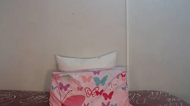 yummydoll97 online show from February 6, 6:55 pm