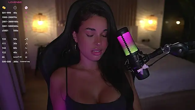 Snapshot of Lizhush_ chatting on February 18, 7:41 pm Lizhush  online show from February 18, 7:41 pm