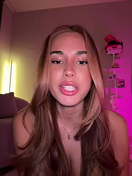 Snapshot of Lizhush_ chatting on July 12, 3:36 pm Lizhush online show from July 12, 3:36 pm