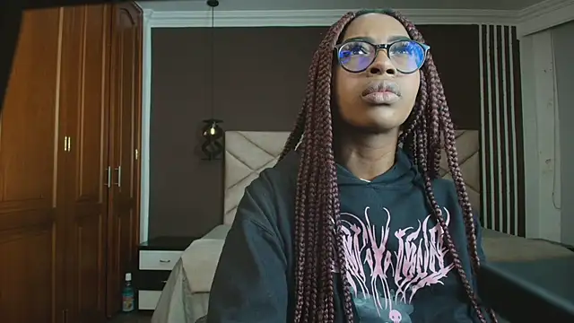 Raquel jones online show from March 13, 11:51 am