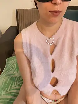 Kristina A online show from September 26, 7:45 am