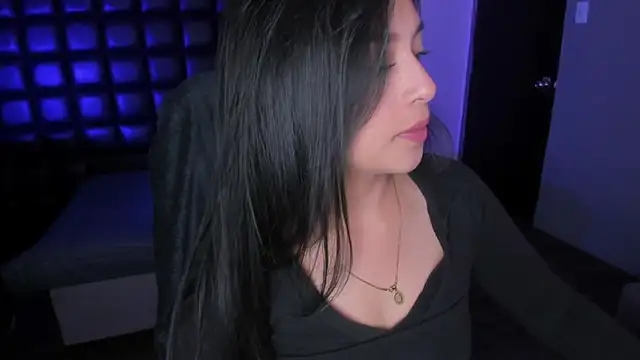 Snapshot of MelodySweett chatting on April 11, 7:45 am MelodySweett online show from April 11, 7:45 am