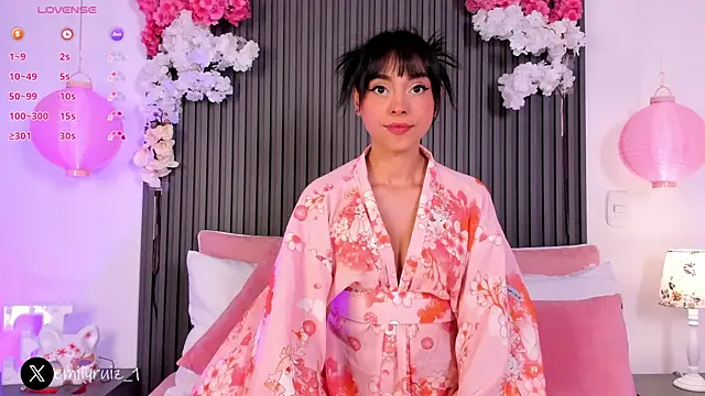 emilyruiz1 online show from March 22, 3:42 pm