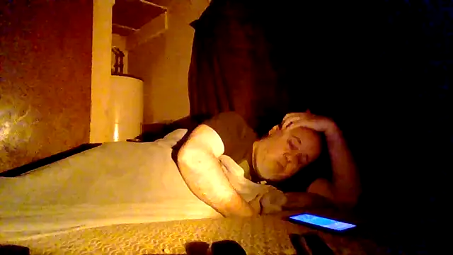 Nightshade7712 online show from November 19, 8:53 pm