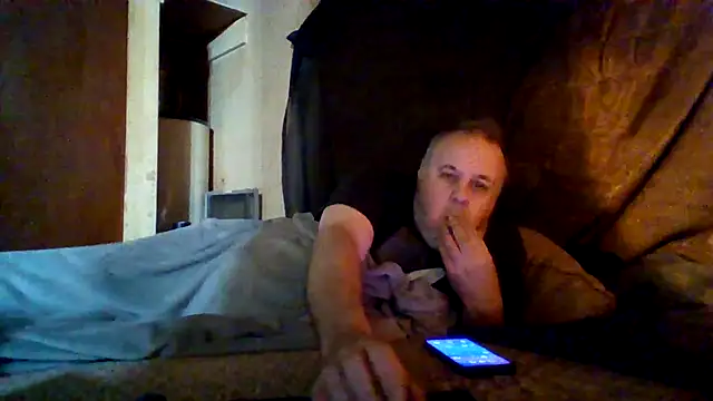 Nightshade7712 online show from December 1, 10:15 pm