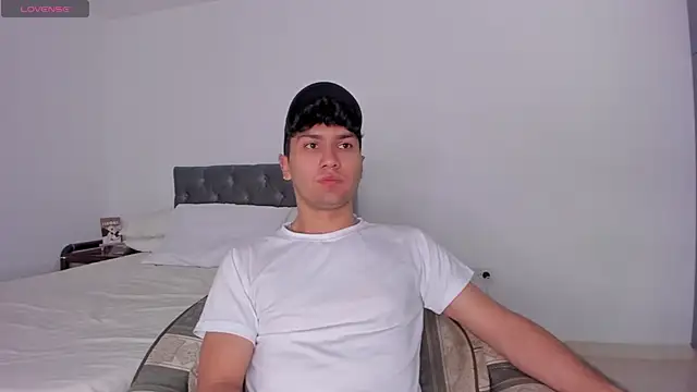 Snapshot of Valerio_James7 chatting on January 20, 10:04 pm Valerio James7 online show from January 20, 10:04 pm