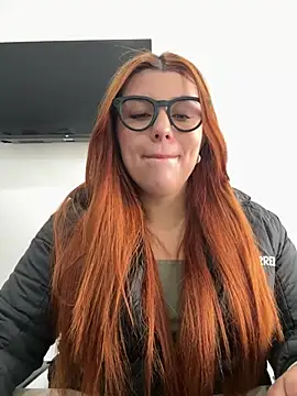 Fieryfenixx online show from May 22, 2:33 pm