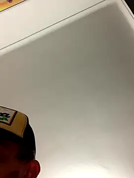 Snapshot of Gigolo_profissional chatting on October 10, 12:31 am Gigolo profissional online show from October 10, 12:31 am