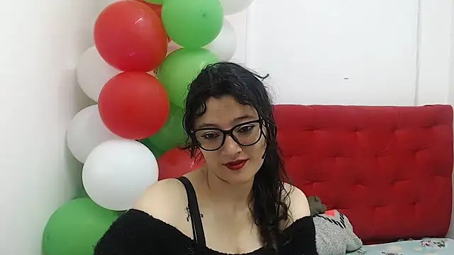 lunazulsj online show from January 8, 2:35 pm