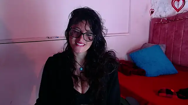 lunazulsj online show from March 5, 3:40 pm