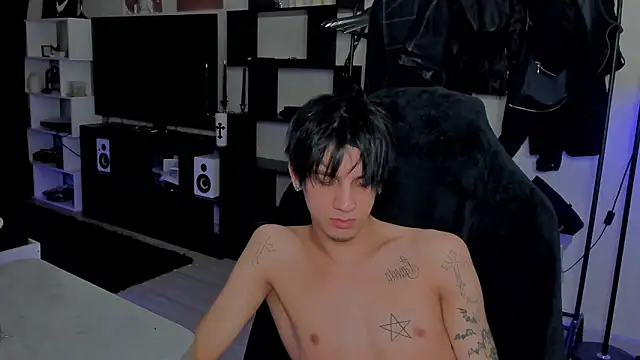 MarkBrowniii online show from February 27, 12:32 am