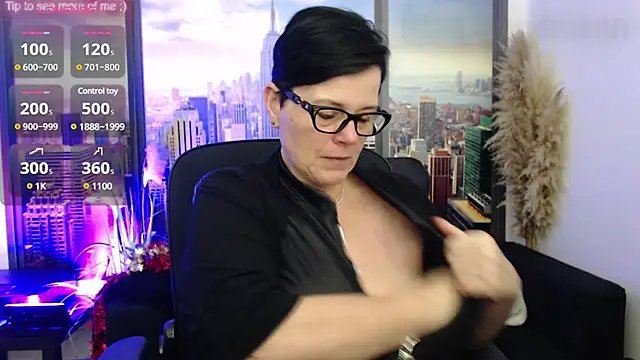 ninarandmann online show from December 16, 4:49 pm