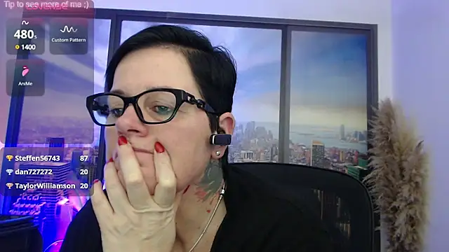 ninarandmann online show from February 2, 6:31 pm