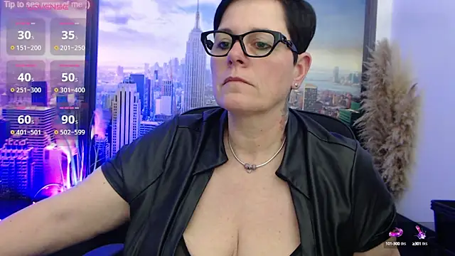 ninarandmann online show from March 8, 6:47 pm