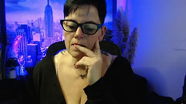 ninarandmann online show from January 17, 6:11 pm