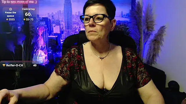 ninarandmann online show from May 28, 2:58 pm