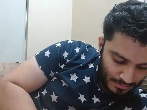 robintoit online show from November 6, 6:42 pm