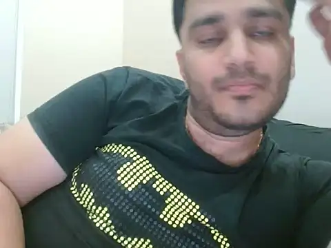 Snapshot of robintoit chatting on June 21, 11:02 am robintoit online show from June 21, 11:02 am