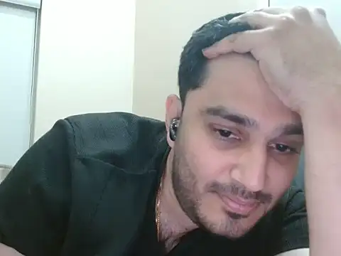 Snapshot of robintoit chatting on June 23, 5:55 pm robintoit online show from June 23, 5:55 pm