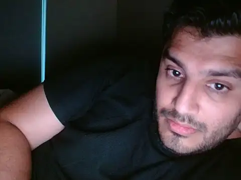 Snapshot of robintoit chatting on June 27, 12:48 am robintoit online show from June 27, 12:48 am