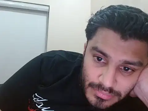 Snapshot of robintoit chatting on July 17, 6:57 pm robintoit online show from July 17, 6:57 pm