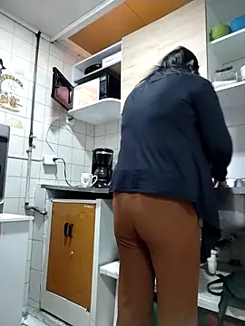 Natasha milf   online show from February 19, 12:45 pm