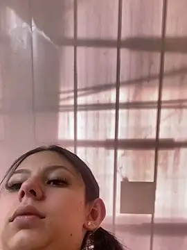 Bonniepark online show from February 5, 6:15 pm