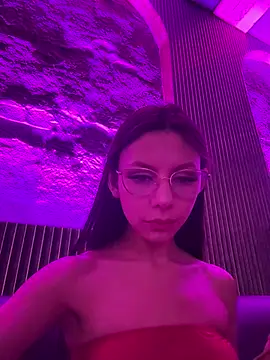 Bonniepark online show from February 26, 1:43 am