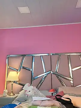 Bonniepark online show from March 3, 12:05 pm