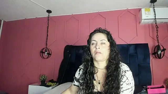 hanny milf online show from May 28, 12:24 pm