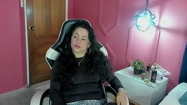 hanny milf online show from May 31, 12:23 pm