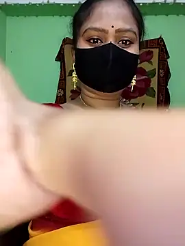 Idhika Paul online show from March 1, 5:16 pm