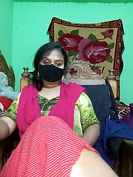 Idhika Paul online show from March 2, 9:54 pm