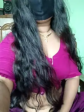 Idhika Paul online show from March 9, 7:45 am