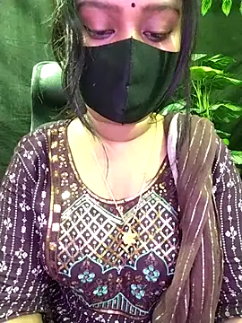 Idhika Paul online show from November 23, 7:46 pm