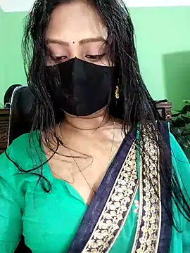 Snapshot of Idhika_Paul chatting on March 15, 11:44 pm Idhika Paul online show from March 15, 11:44 pm