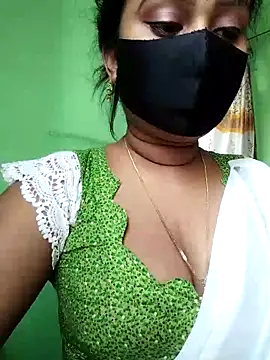 Snapshot of Idhika_Paul chatting on April 6, 9:21 am Idhika Paul online show from April 6, 9:21 am