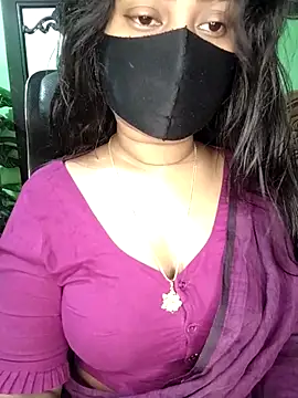 Snapshot of Idhika_Paul chatting on April 11, 3:49 pm Idhika Paul online show from April 11, 3:49 pm