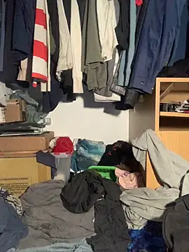 yourdirtysecret 23 online show from October 28, 11:51 pm