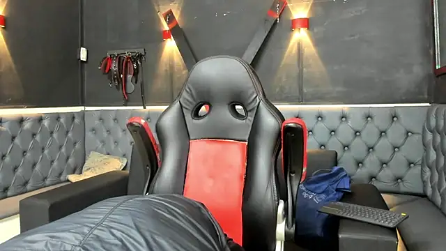 Terrance z online show from October 16, 8:10 pm