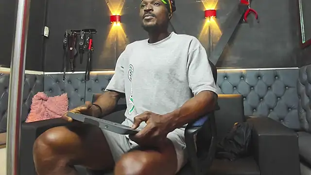 Terrance z online show from November 19, 7:58 pm