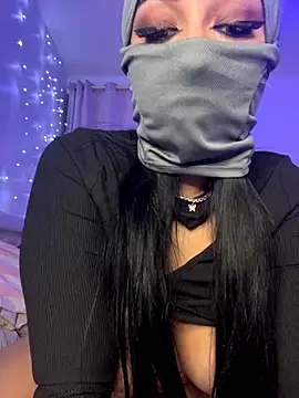 kamila french online show from November 12, 12:11 am