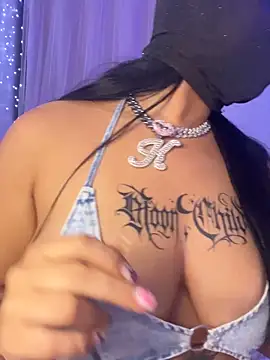 kamila french online show from November 18, 8:46 pm