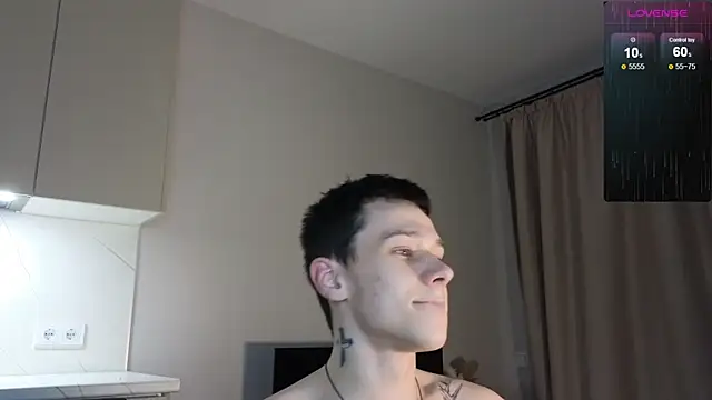 R1mmo   online show from November 11, 5:13 pm