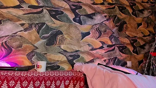 Snapshot of CrystalRey chatting on January 11, 5:31 am CrystalRey online show from January 11, 5:31 am