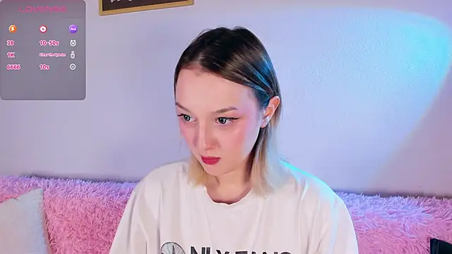 CrystalRey online show from November 4, 8:24 am