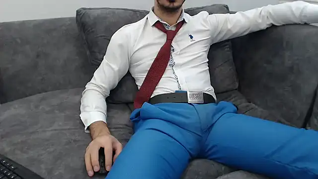 Naughtb0y online show from December 5, 11:08 am