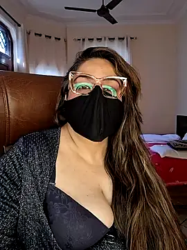 SEXY-Sardarni online show from February 9, 9:16 am