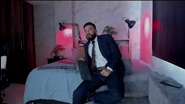 Snapshot of bruno_woods chatting on November 20, 1:55 pm bruno woods online show from November 20, 1:55 pm