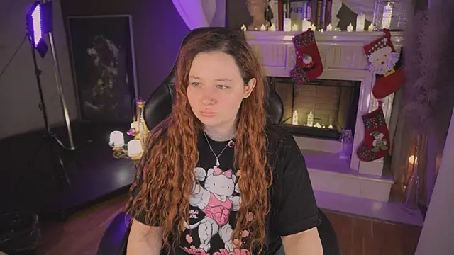 carolina elf online show from December 19, 5:25 am